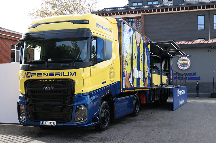 Fenerium ürünleri Ford Trucks F-MAX araçları ile yollarda!
