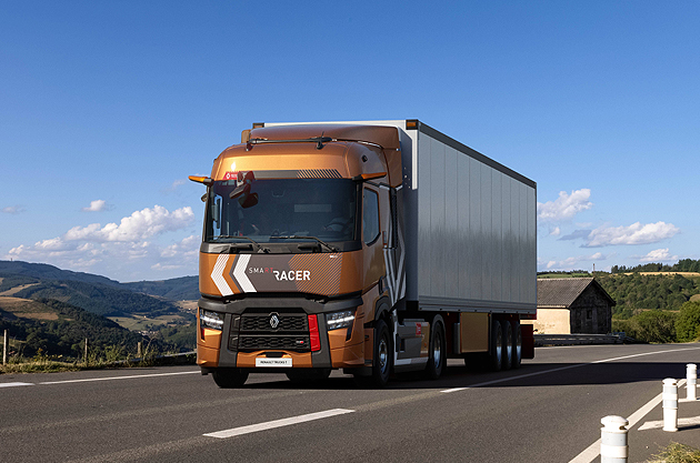 Renault Trucks 2025 model serilerini piyasaya sunuyor