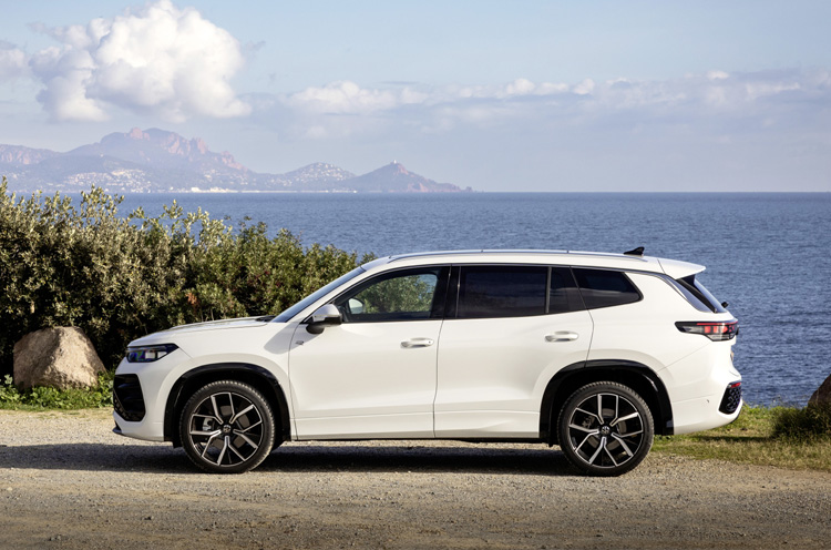 Volkswagen’in premium ve çok yönlü SUV modeli Yeni Tayron satışta!