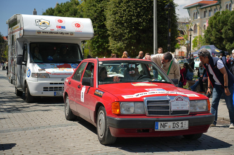 Doğu-Batı Dostluk ve İpek Yolu Rallisi 19. kez start aldı