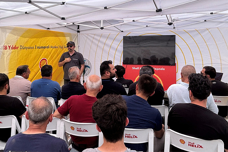 Shell Helix Binek Araç Motor Yağları, ustalarla buluştu